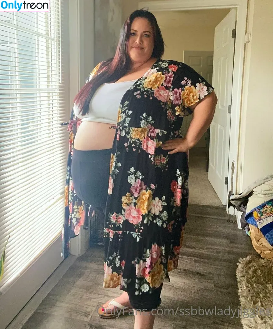ssbbwladyjiggles nude photo #0202 (ssbbwladyjiggles)
