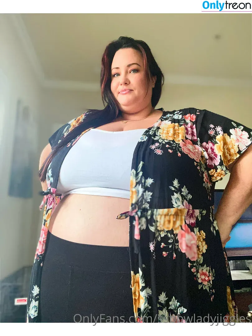 ssbbwladyjiggles nude photo #0203 (ssbbwladyjiggles)