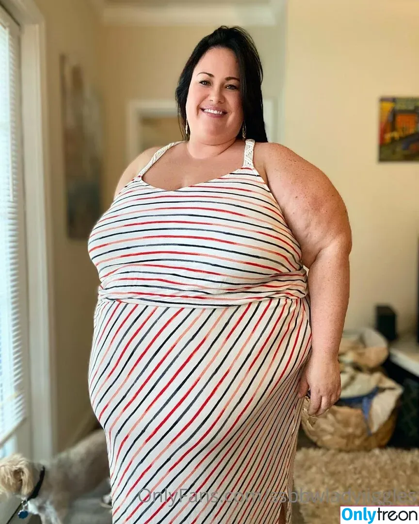 ssbbwladyjiggles nude photo #0251 (ssbbwladyjiggles)
