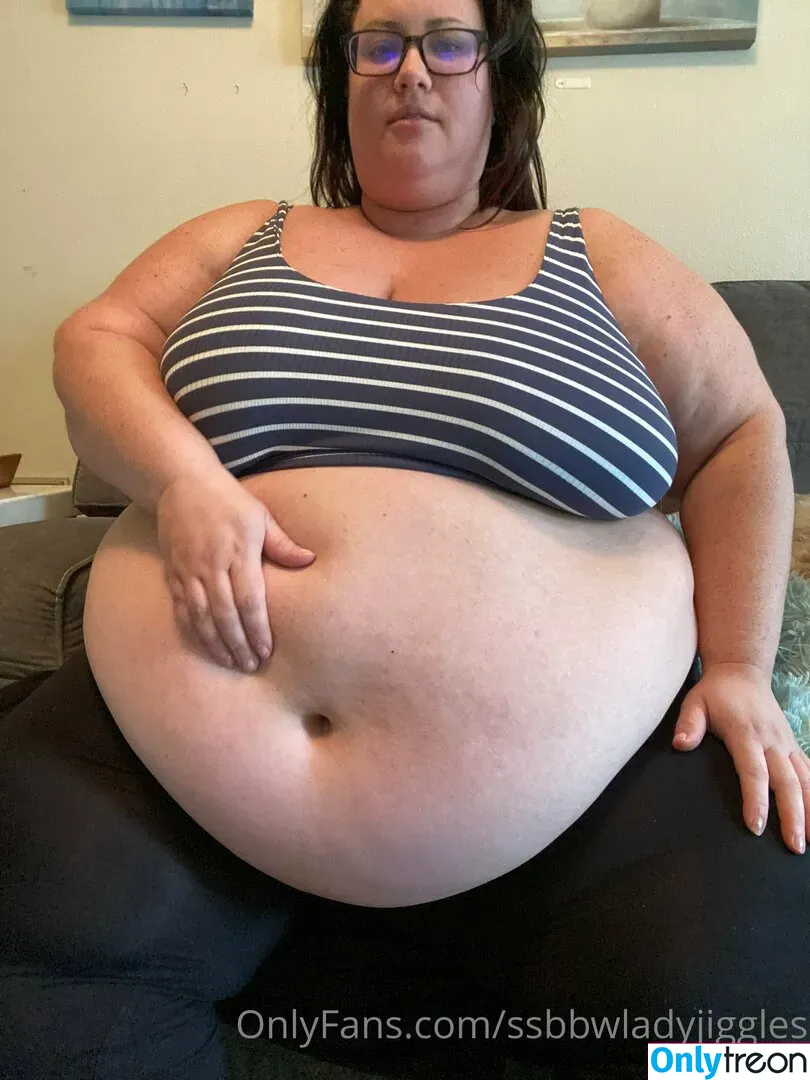 ssbbwladyjiggles nude photo #0286 (ssbbwladyjiggles)