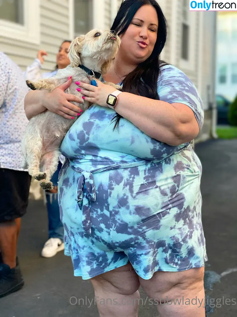 ssbbwladyjiggles nude photo #0310 (ssbbwladyjiggles)