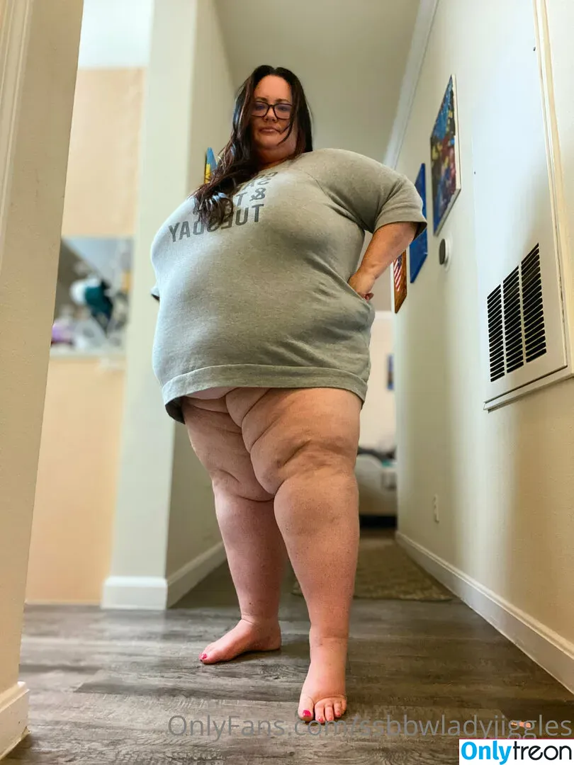 ssbbwladyjiggles nude photo #0320 (ssbbwladyjiggles)