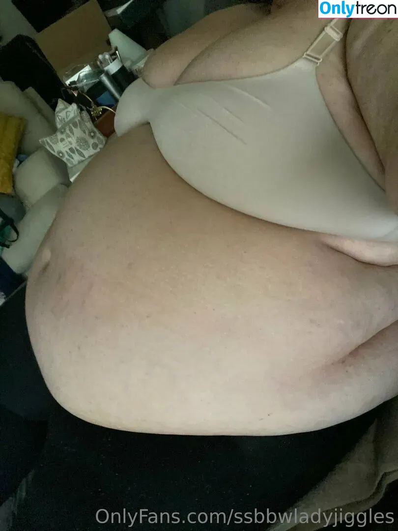 ssbbwladyjiggles nude photo #0344 (ssbbwladyjiggles)