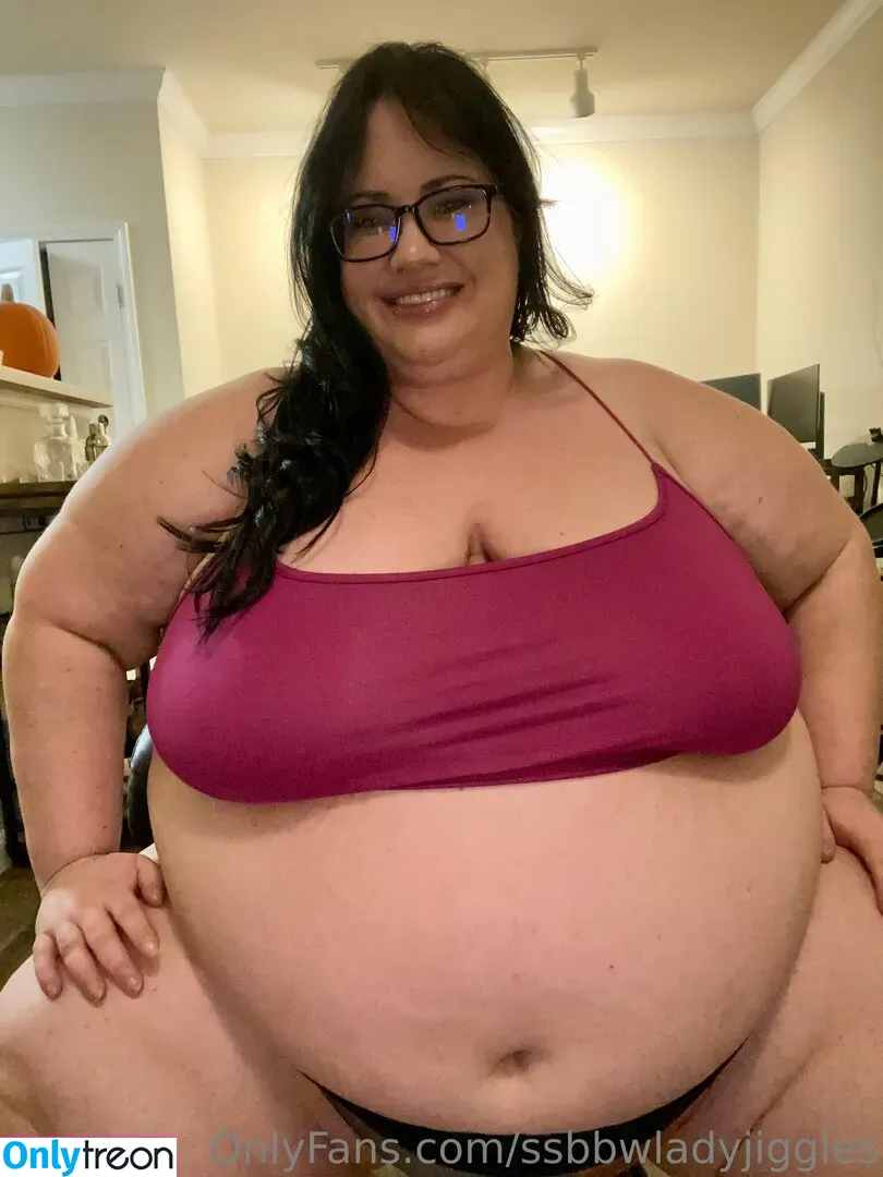 ssbbwladyjiggles nude photo #0385 (ssbbwladyjiggles)