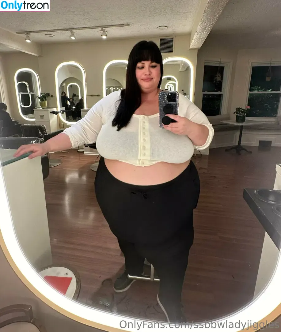 ssbbwladyjiggles nude photo #0442 (ssbbwladyjiggles)