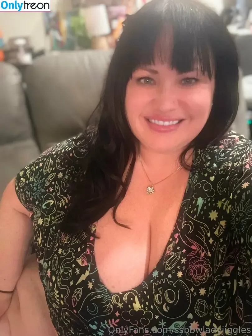 ssbbwladyjiggles nude photo #0451 (ssbbwladyjiggles)