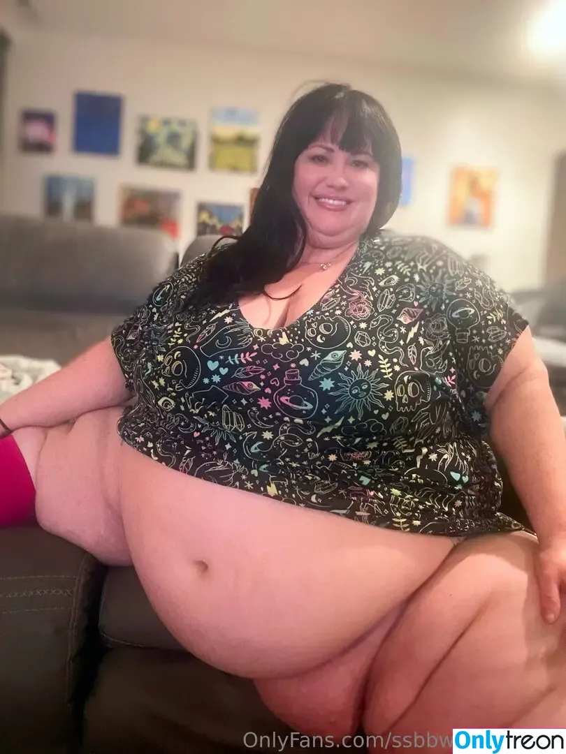 ssbbwladyjiggles nude photo #0455 (ssbbwladyjiggles)