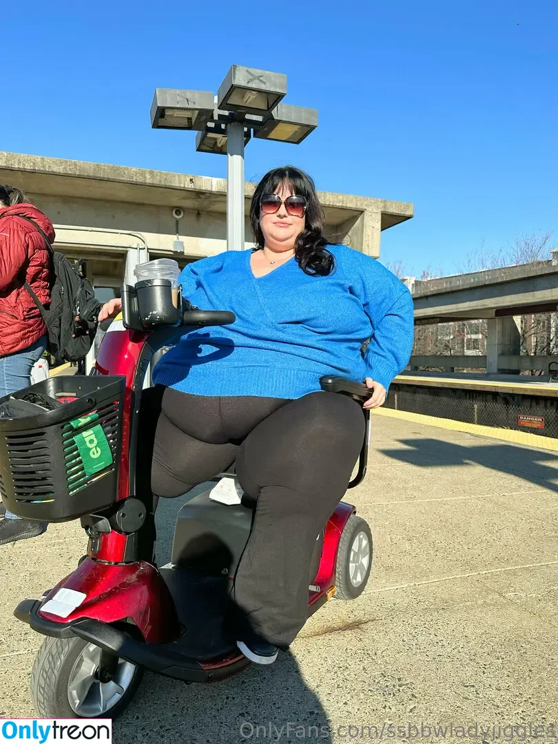 ssbbwladyjiggles nude photo #0468 (ssbbwladyjiggles)