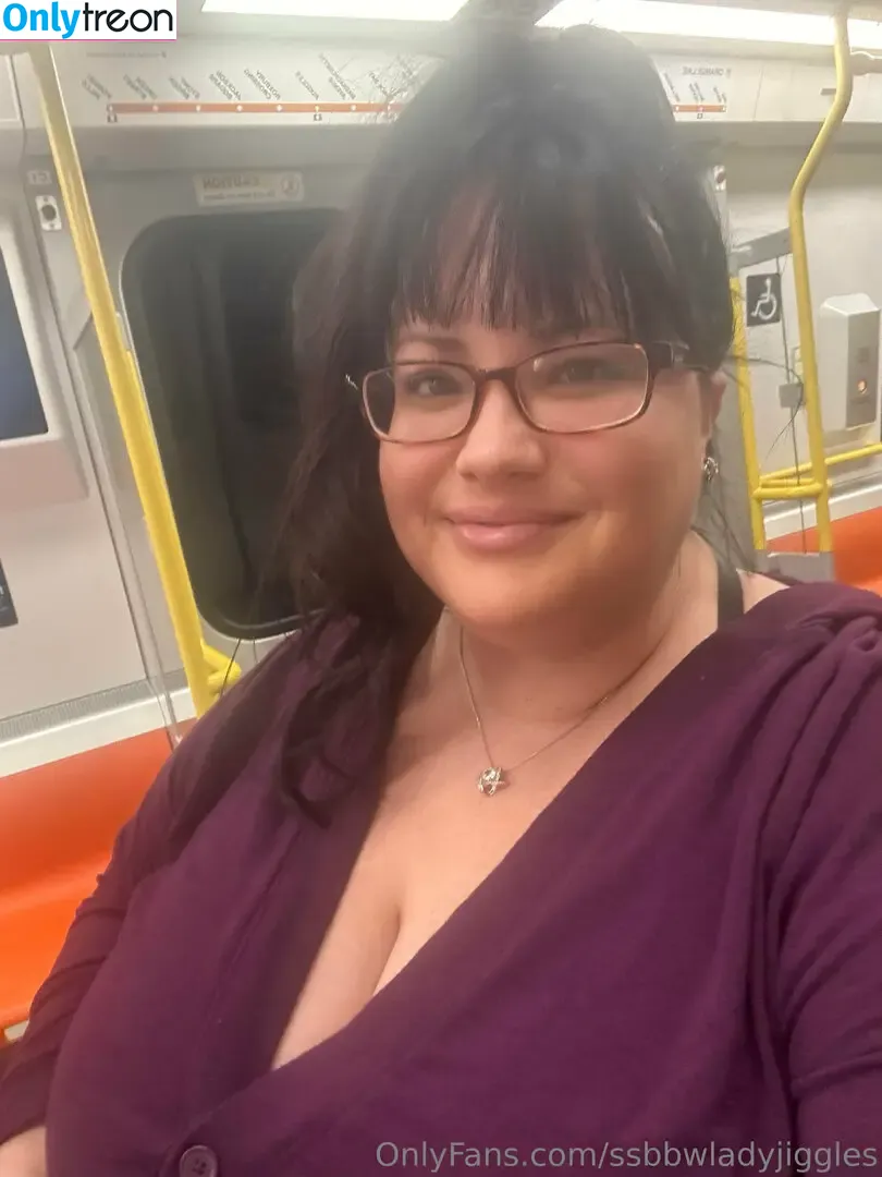 ssbbwladyjiggles nude photo #0469 (ssbbwladyjiggles)