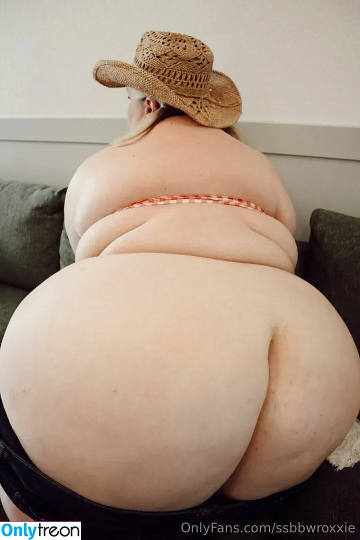 ssbbwroxxie nude photo #0227 (roxxieyo2)