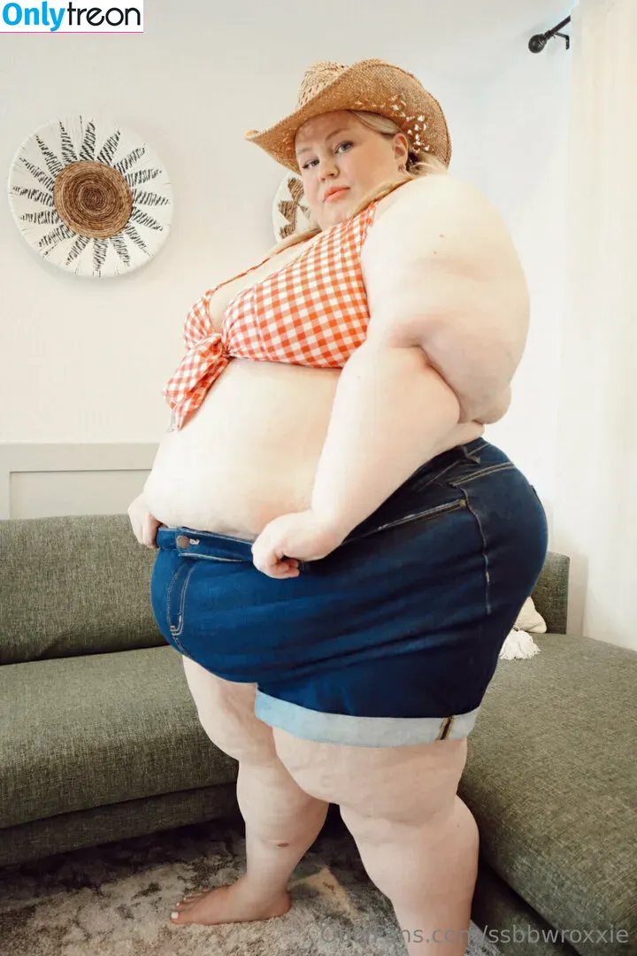 ssbbwroxxie nude photo #0229 (roxxieyo2)