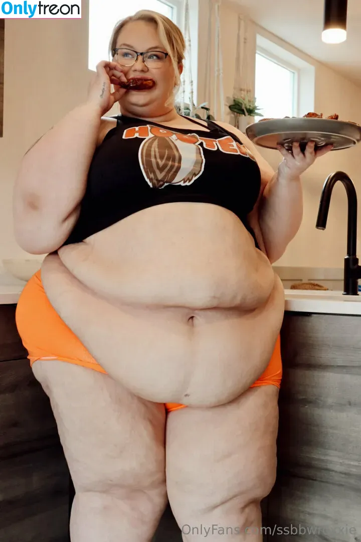 ssbbwroxxie nude photo #0256 (roxxieyo2)