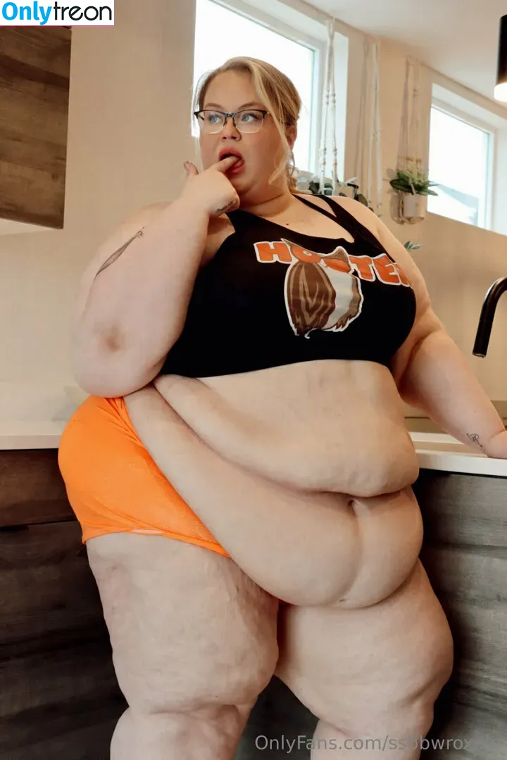 ssbbwroxxie nude photo #0260 (roxxieyo2)