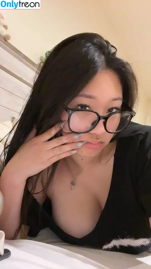 Ssophiali nude photo #0032 (Ssophiali)
