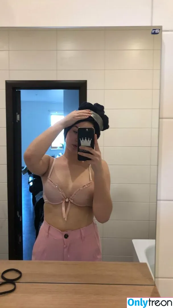 sstaysafedarling nude photo #0032 (sstaysafedarling)