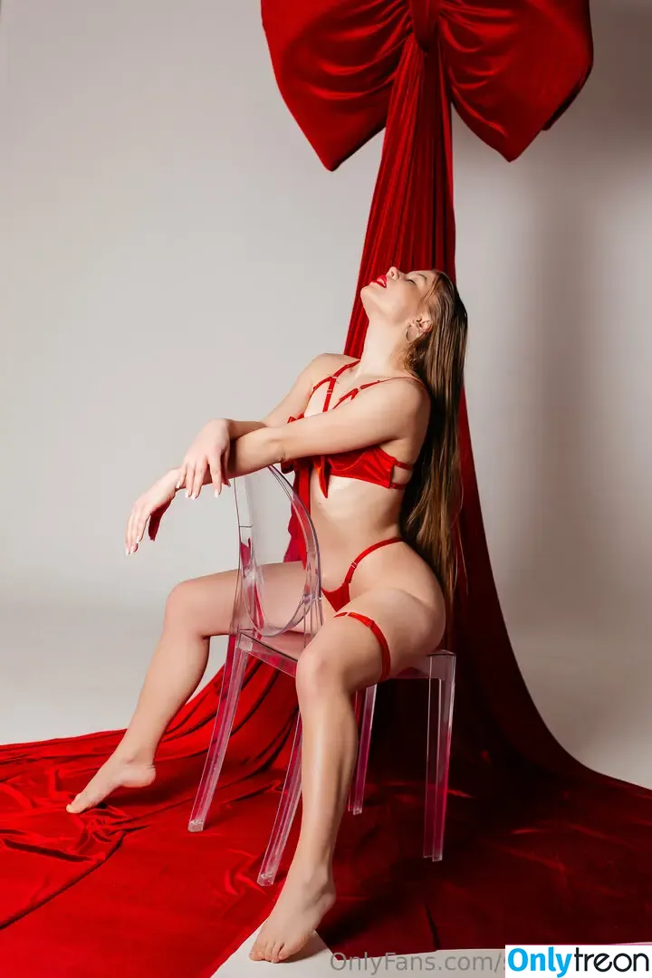 stacy_lustful nude photo #0039 (absewlutelyquilting)