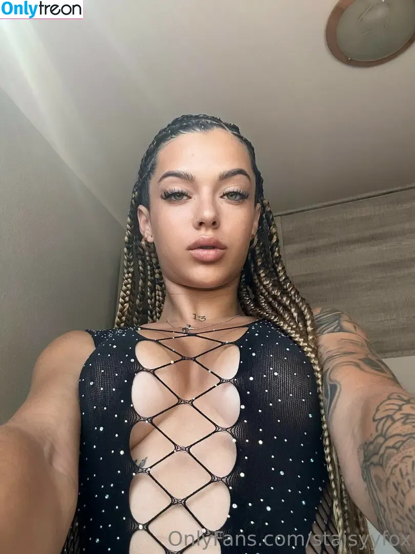 staisyyfox nude photo #0011 (staisyyfox69 / thaaiiisss10)