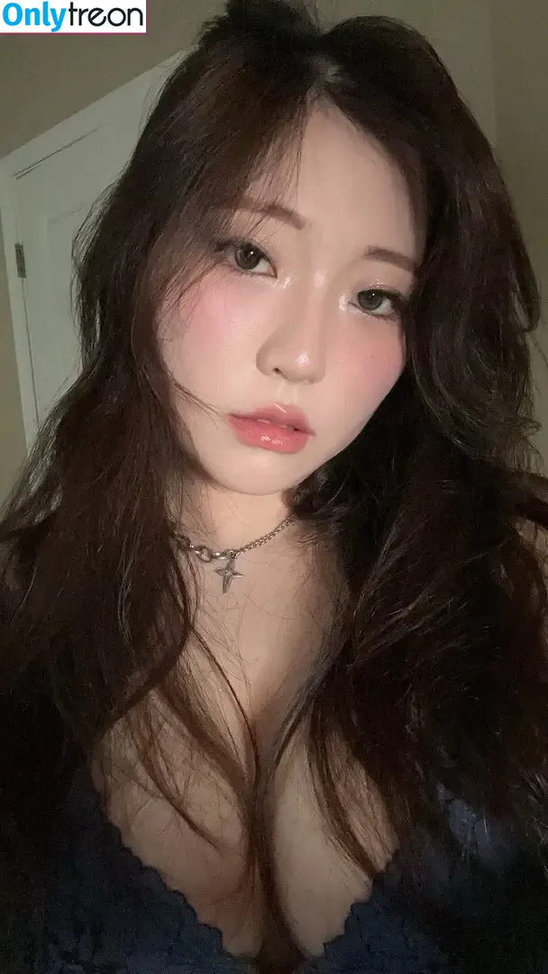 Starriebun nude photo #0016 (staribunbun / starriebunn)