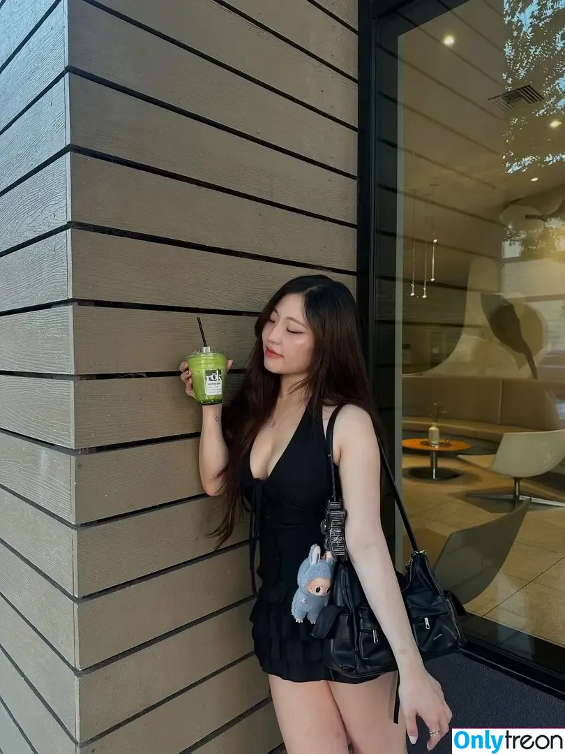 Starriebun nude photo #0041 (staribunbun / starriebunn)