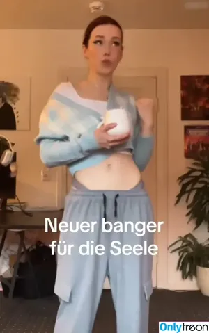 Stöckchen / Stoeckchen / stoeckchencosplay nude photo #0024
