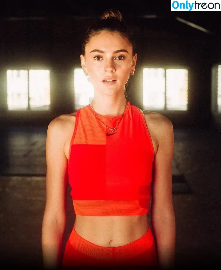 Stefanie Giesinger nude photo #0554 (stefaniegiesinger / steffigiesinger)