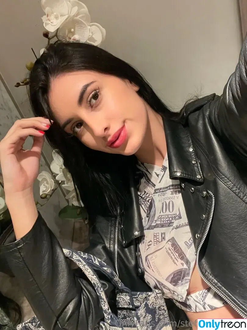 Steffany Garcia nude photo #0024 (itssteffanygarcia / steffany.garcia)