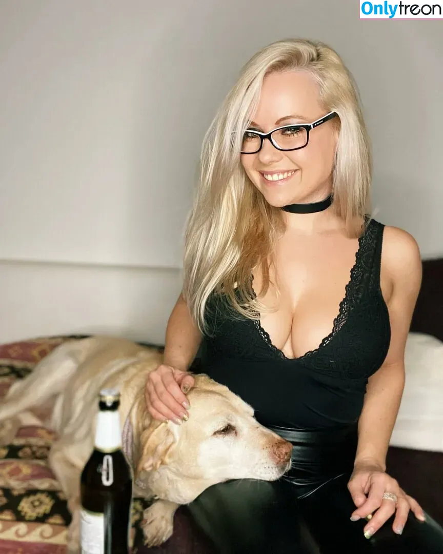 Steffi Landerer nude photo #0071 (steffymetal)