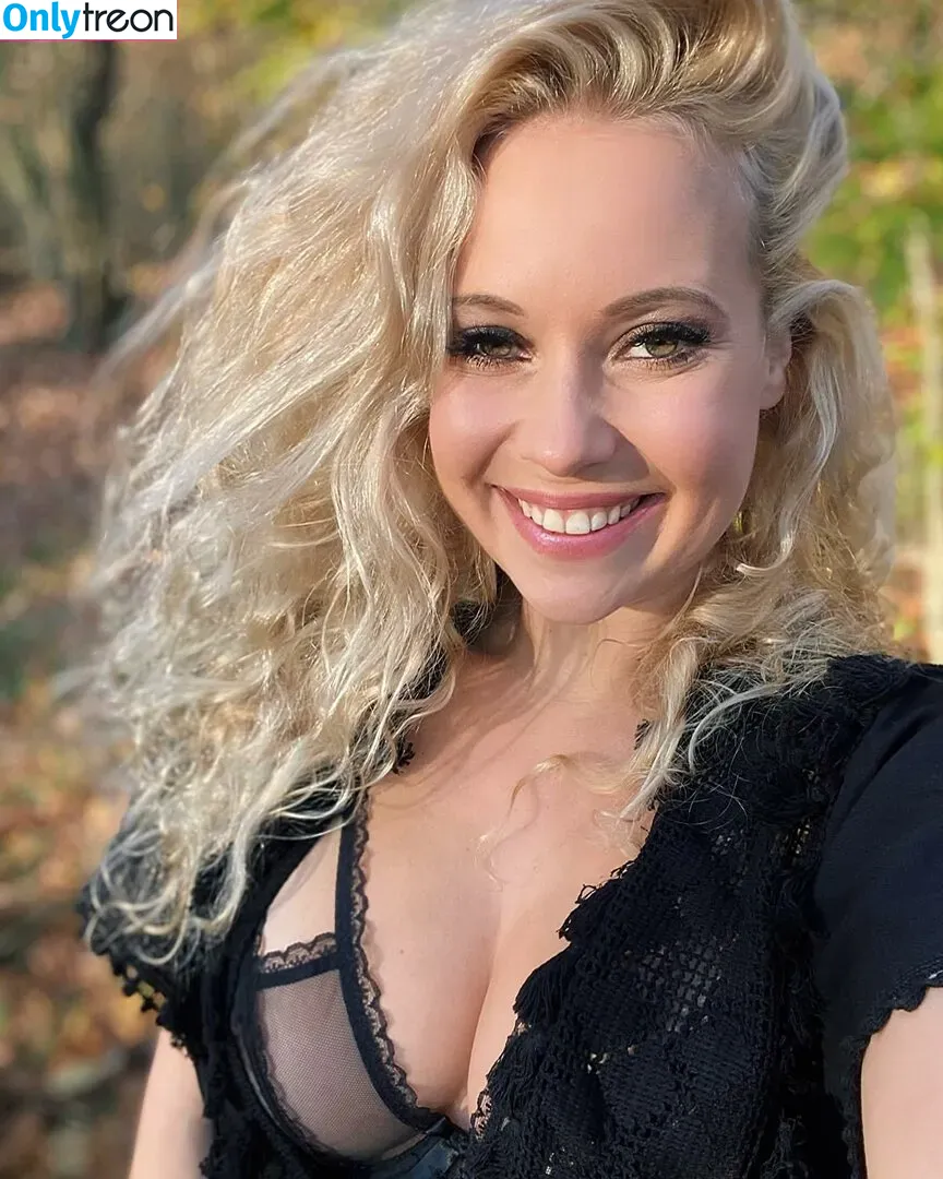 Steffi Landerer nude photo #0104 (steffymetal)