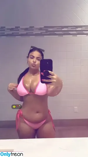Steflovesyouu / Stef.lefkowitz nude photo #0004