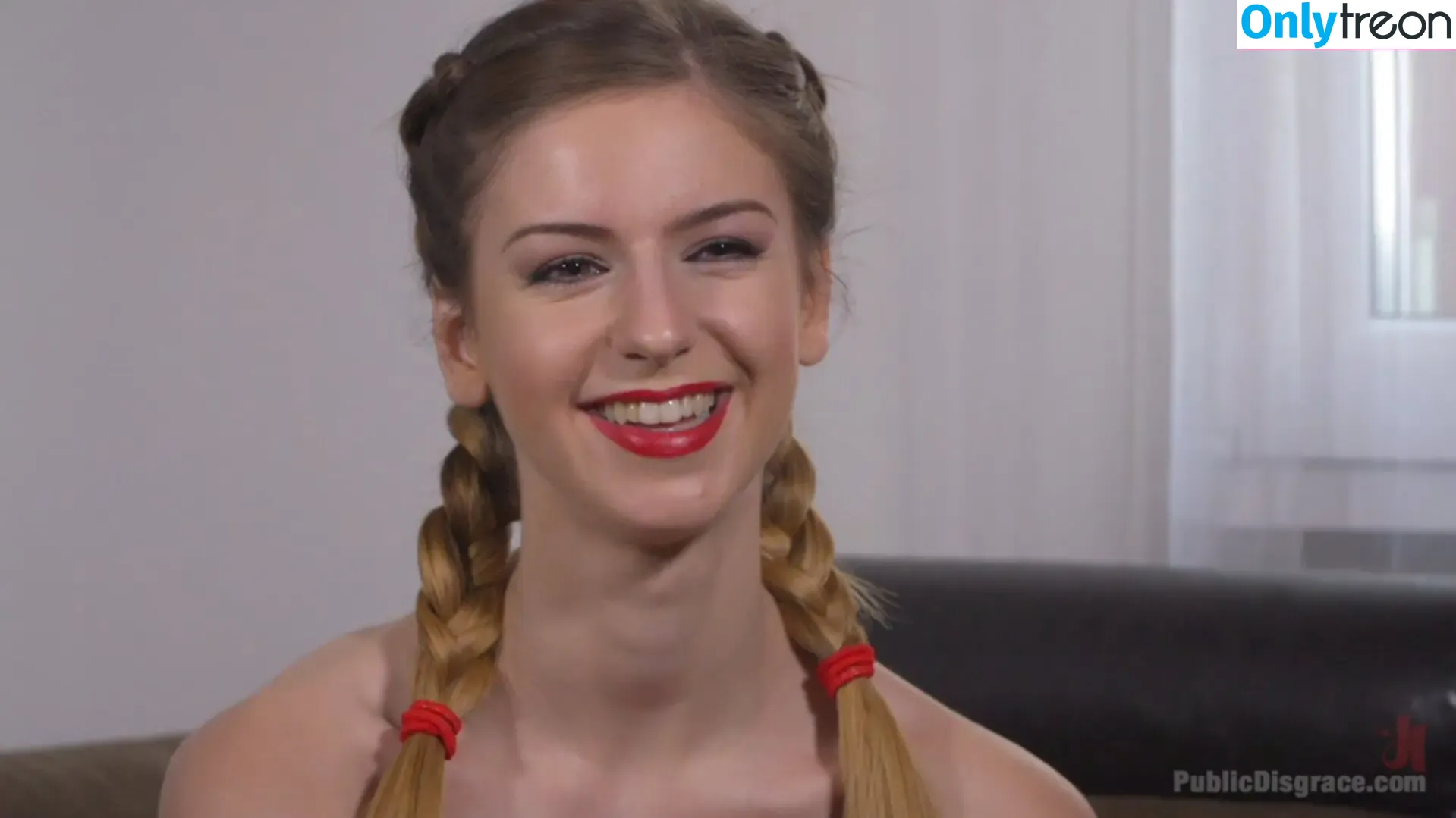 Stella Cox nude photo #2336 (Frolicme / Home Love / stella_h_cox / thestellacox)