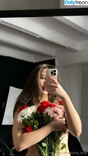  nude photo #0004