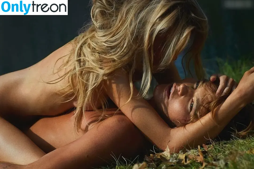 Stella Maxwell nude photo #2148 (stellamaxwell)