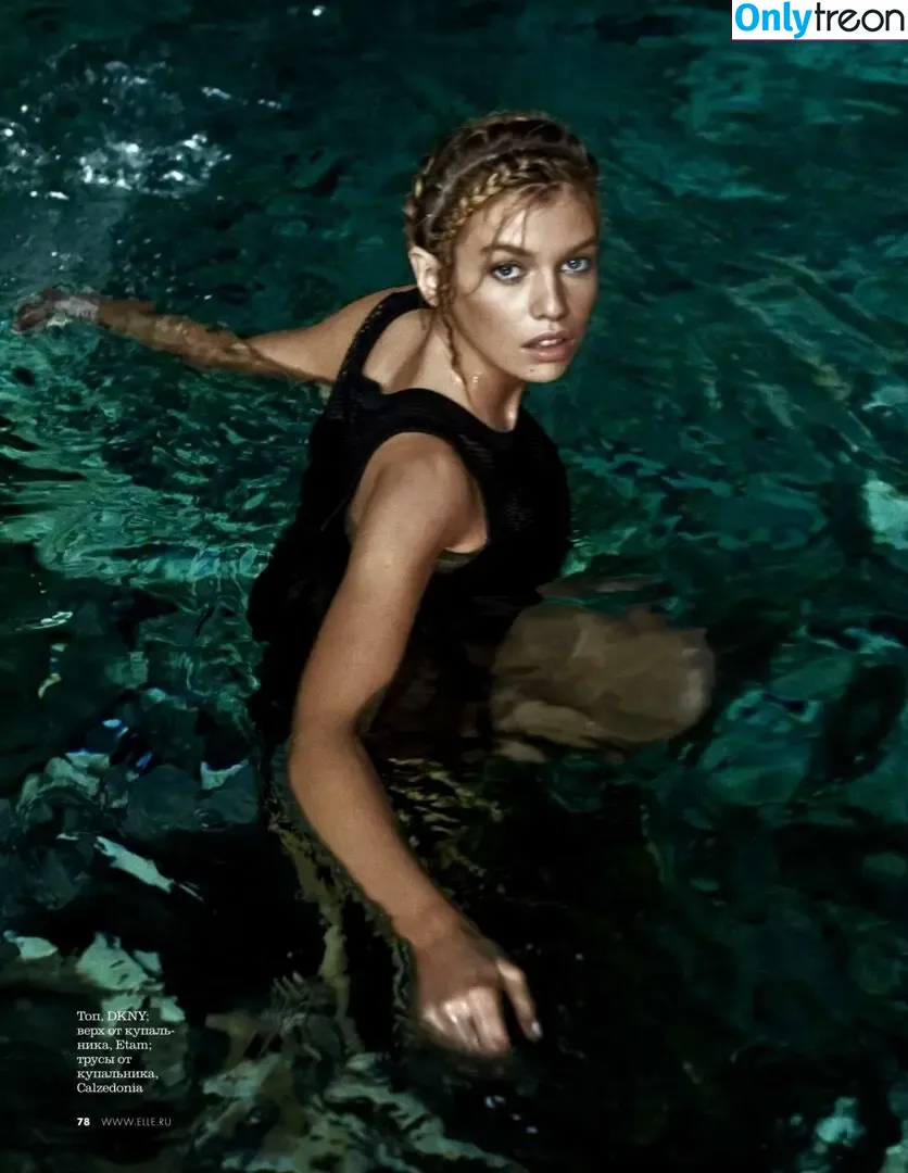 Stella Maxwell nude photo #2153 (stellamaxwell)
