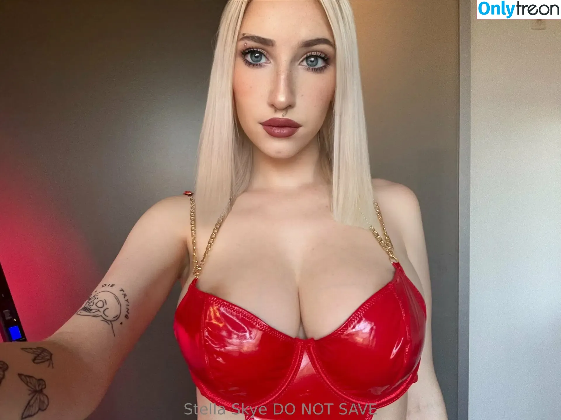 Stella Skye nude photo #0079 (Pastelsims / Tabithot / freshmancheerleader / meanbratskye / stella_thedane_)