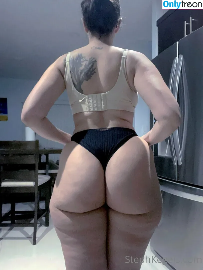 Steph Kegels nude photo #0009 (kegels123 / stephkegels)