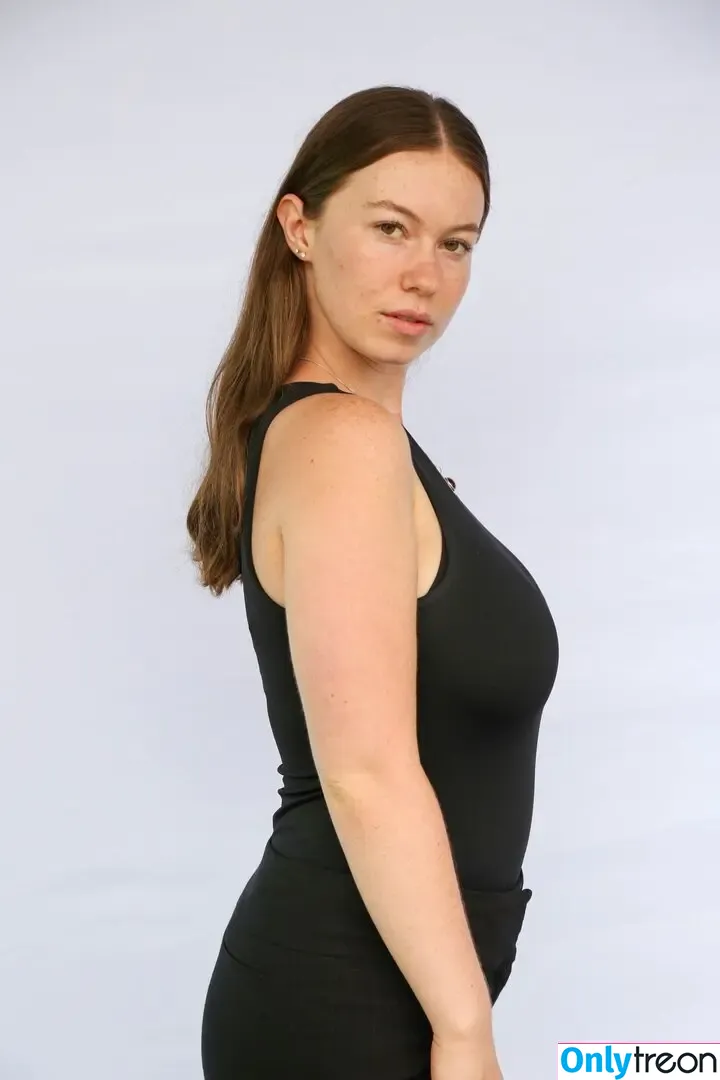 Stephanie Cox nude photo #0006 (cox2223 / stephanieleecox)