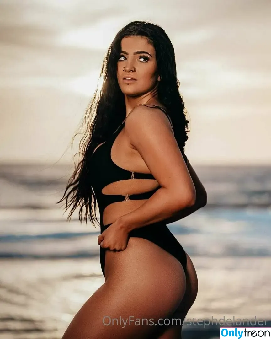 stephdelander nude photo #0003 (stephdelander)