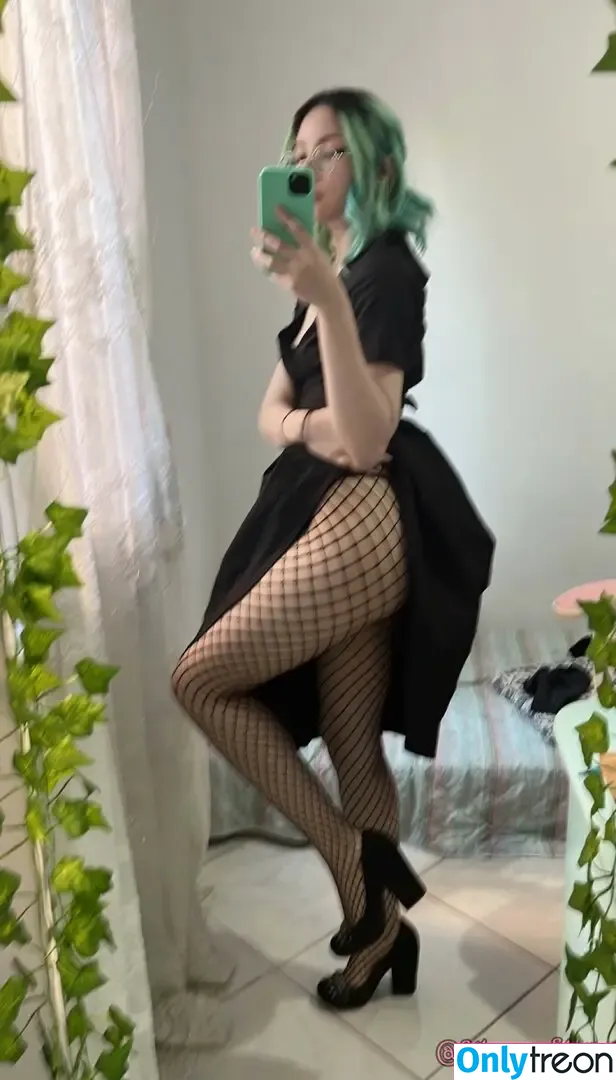 Sthormyy nude photo #0039 (stormysolis)