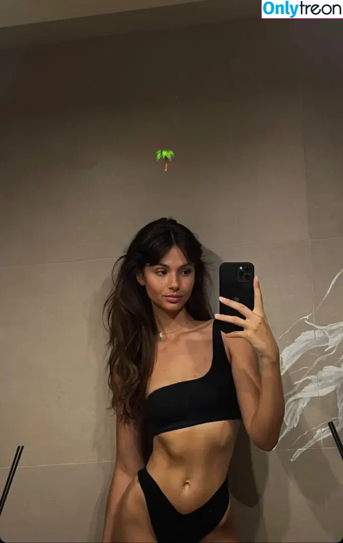 Stilla Bartonik nude photo #0019 (mischiidc)