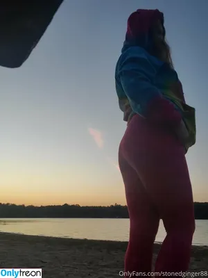  nude photo #0003