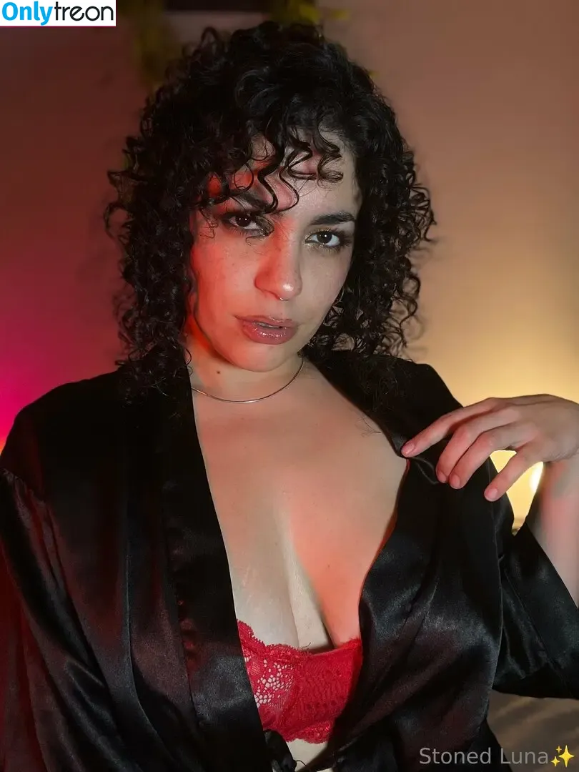 stonedluna nude photo #0076 (lunaisstoned)
