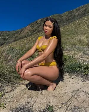 Storm Reid / stormikush / stormreid nude photo #0018