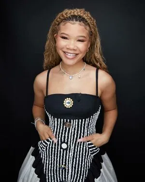 Storm Reid / stormikush / stormreid nude photo #0040