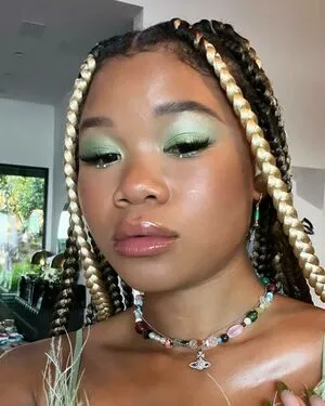 Storm Reid / stormikush / stormreid nude photo #0054