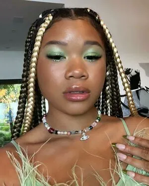 Storm Reid / stormikush / stormreid nude photo #0057