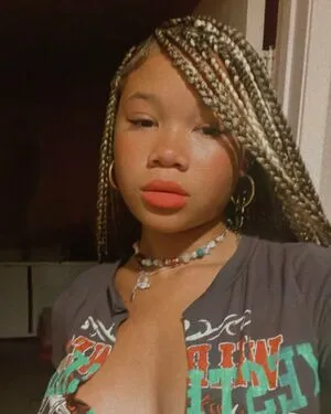 Storm Reid / stormikush / stormreid nude photo #0067