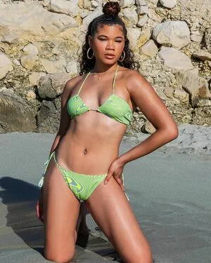 Storm Reid / stormikush / stormreid nude photo #0087