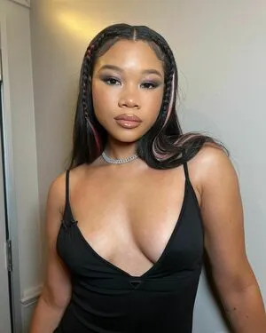 Storm Reid / stormikush / stormreid nude photo #0122
