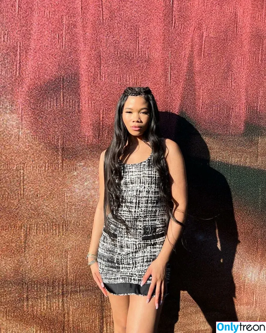 Storm Reid nude photo #0043 (stormikush / stormreid)
