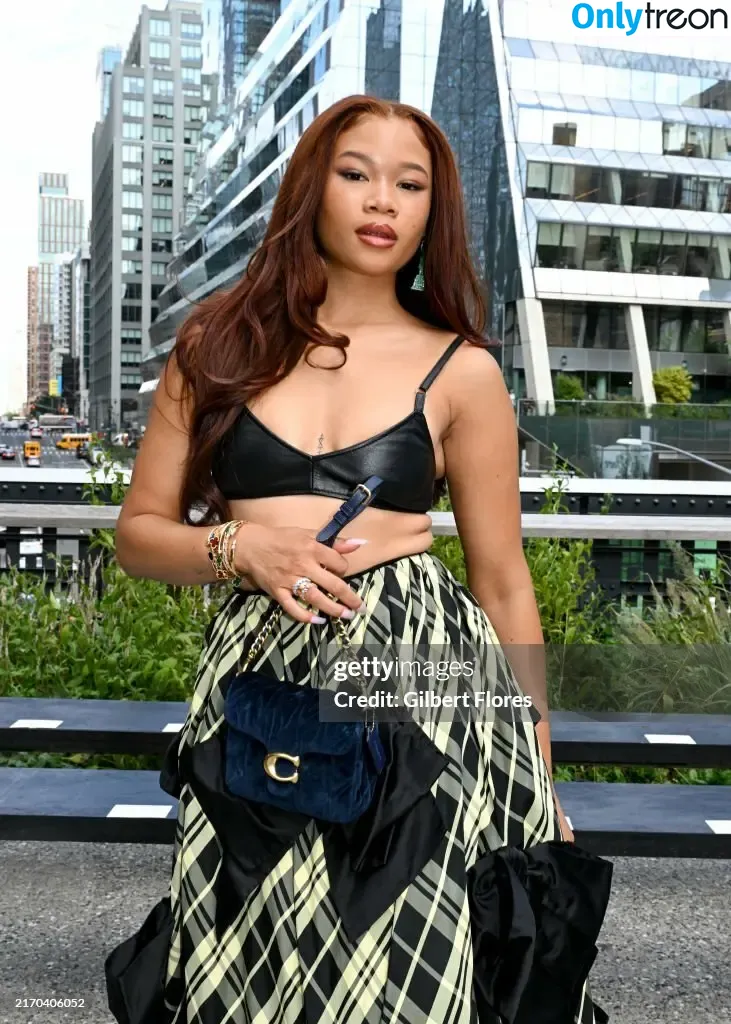 Storm Reid nude photo #0541 (stormikush / stormreid)